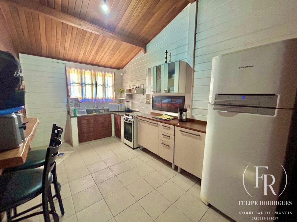 Casa, 4 quartos, 250 m² - Foto 17