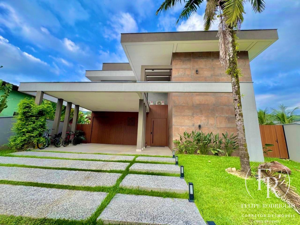 Casa, 4 quartos, 230 m² - Foto 1