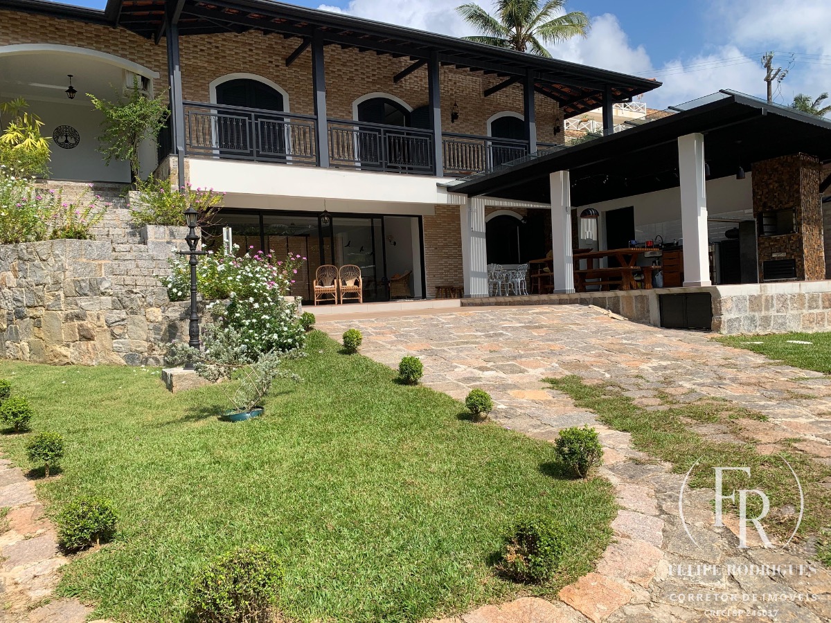 Casa, 5 quartos, 250 m² - Foto 1
